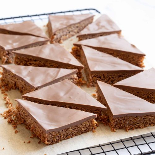 Aussie Crunch – Chocolate Coconut Slice